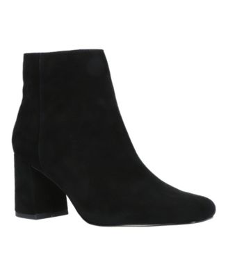 Size 9.5 - Bella Vita Wilma boot - NWT - RETAILS $120