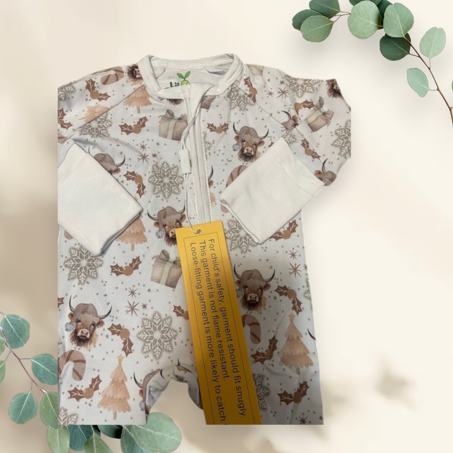 Bamboo Sleeper - Christmas cows and presents