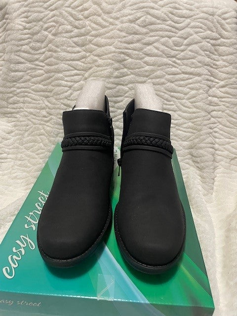 Size 8.5 - Easy Street Jalia - black - NWT - Retails $60