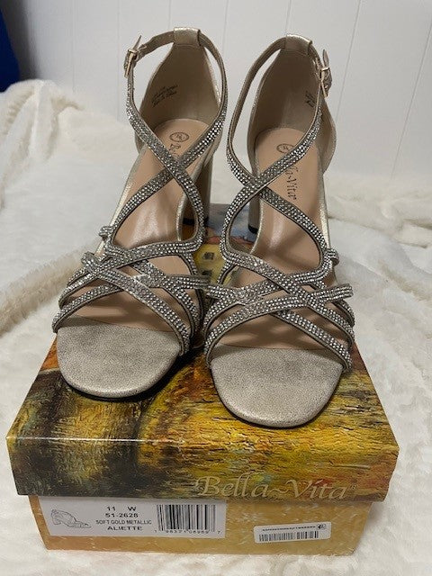 Size 11W - Bella Vita Aliette Gold Sandal - NIB - Retails for $95.00
