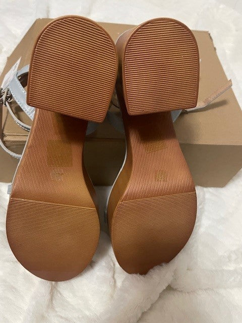 Size 10 - Journee Collection Emerynn Blue - NEW IN BOX