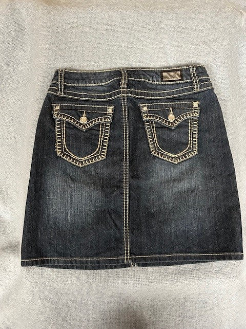 Size 4 – Earl Jean Denim Skirt | Contrast Stitch
