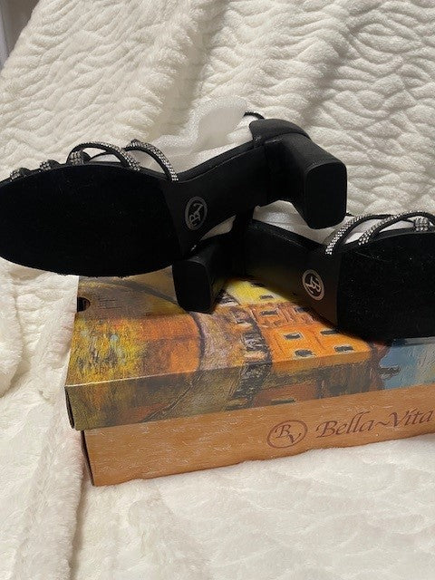 Size 9.5W - Bella Vita - Aliette black - NWT - RETAILS $99