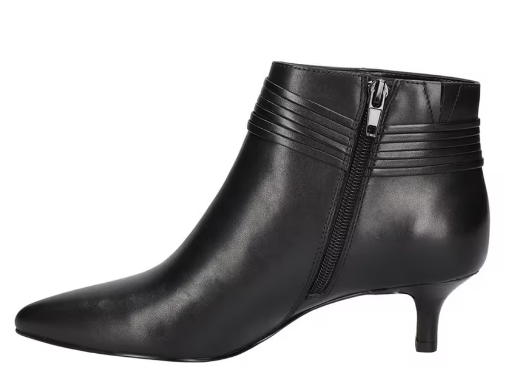 Size 11W - Bella Vita Jani Ankle boot - black - NWT - RETAILS $125