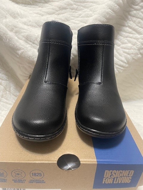 Multiple sizes - Clark's Ashland black - NWT - Retails $130