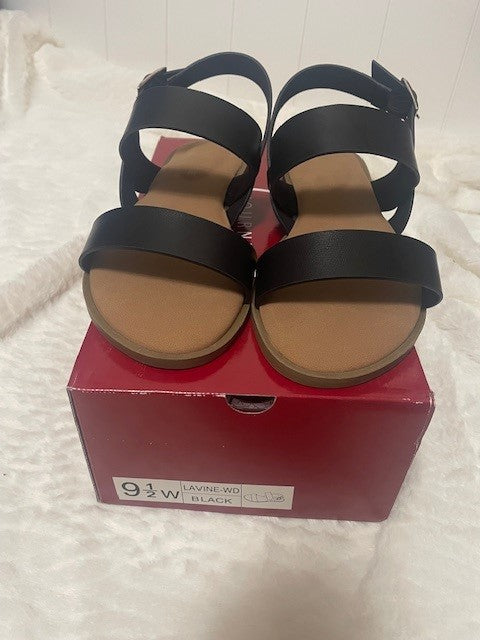 Size 9.5W - Journee Collection Lavine - Black - NIB - Retails for $59.99