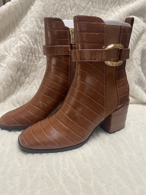 Size 6.5 - Kenneth Cole Emerson boot - NWT - RETAILS $109