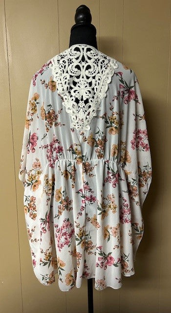 Size L – No Boundaries Floral Cover Up | Lace Back