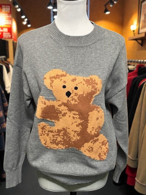 Size Large - Anniewear sweater bear design
