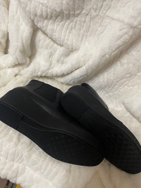 Size 7.5 - Aerosoles  Carin boot - black - NWT Retails $120