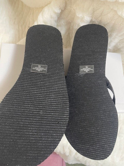 Size 6 - Calvin Klein Meena black - NWT Retails $39