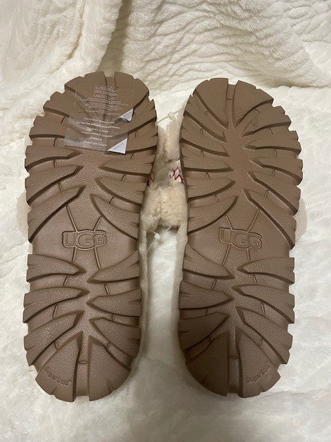 Size 10 - UGG Womens Cozetta Braid Slip-on - New - Retails for $110