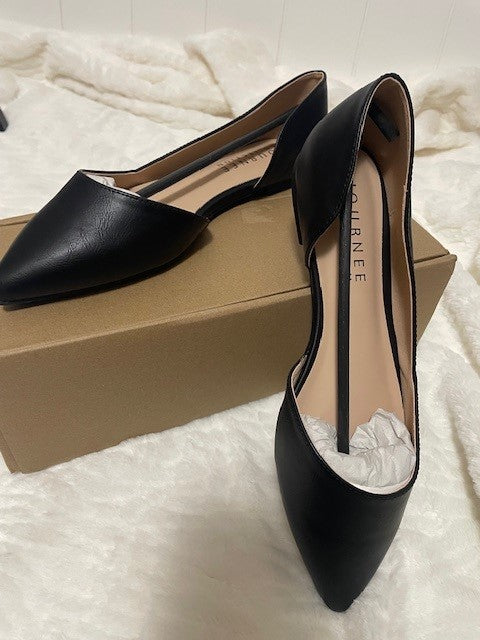 Size 8 - Journee Collection Cortni Flat - Black NIB