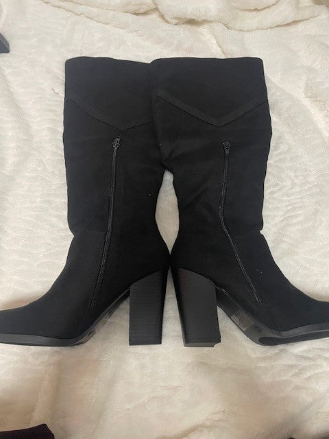 Size 8WC - Journee Collection Kyllie black boot - NIB - Retails for $106.99