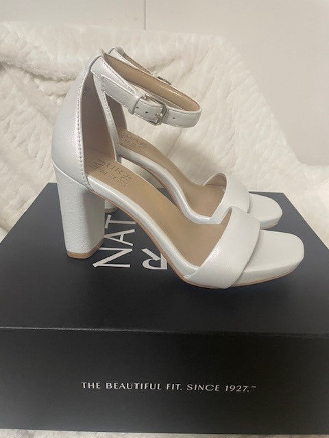 Sizes 5 - Naturalizer Joy Sandal - White - NIB - Retails for $169