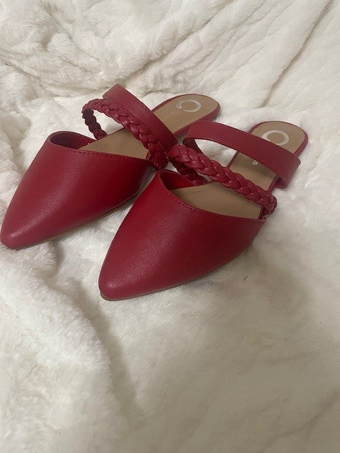 Size 8 - Journee Collection NIB - Olivea - red  - Retails $44.99