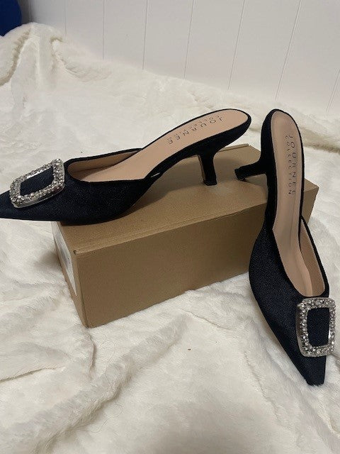 Size 7 - Journee Collection Rishie black - NEW IN BOX