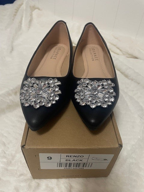 Size 9 - Journee Collection Renzo flat - Black - NIB - Retails for $$89.99