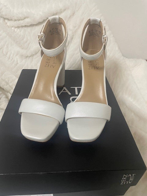 Sizes 5 - Naturalizer Joy Sandal - White - NIB - Retails for $169