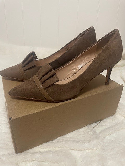 Size 9 - Journee Collection Marek Taupe NEW IN BOX