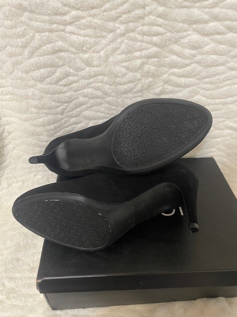 Size 9M – Jones New York Kaipo Black Heels | New in Box