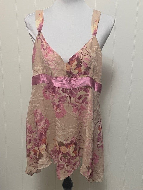 Size 16 - NWT Gap shirt