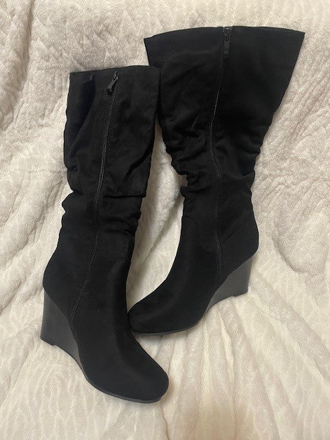 Size 11 - Journee Collection Haze boot - black - NWT Retails $99