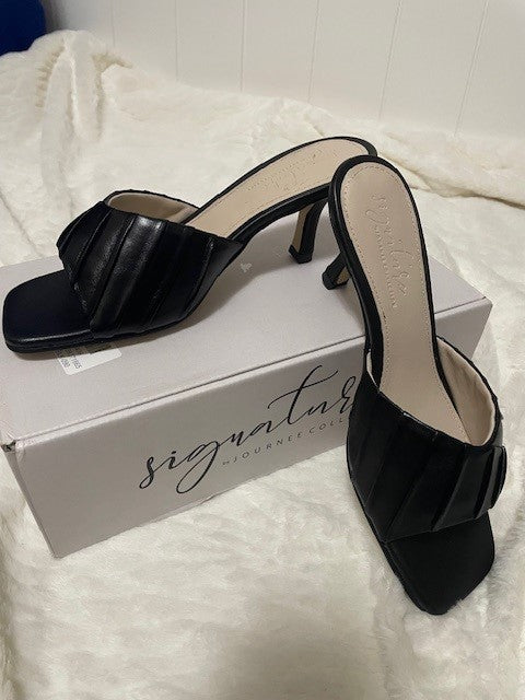 Size 9 - Journee Signature Collection - Juliette - Black - NIB Retails for $149.99
