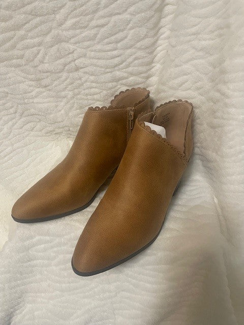 Size 10 – Journee Collection Tessa Tan Booties | New in Box