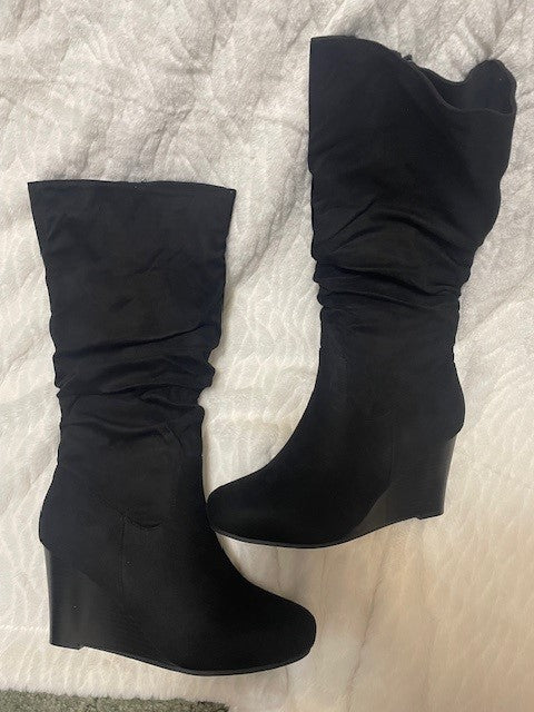 Size 11 - Journee Collection Haze boot - black - NWT Retails $99
