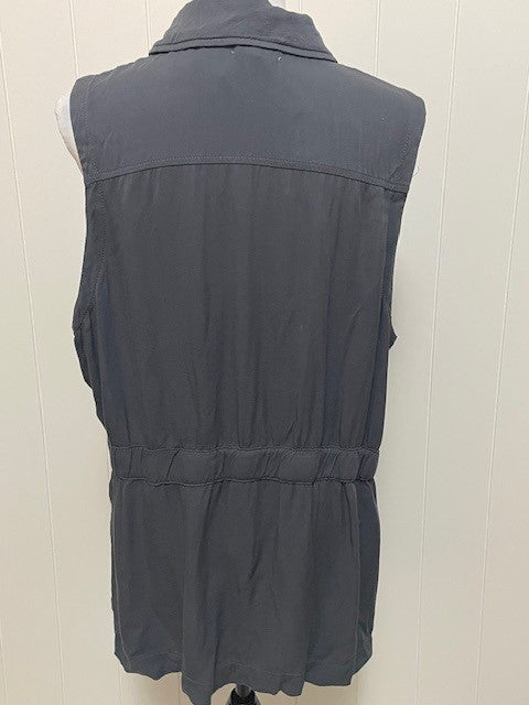 Size X-Large - Maurices vest