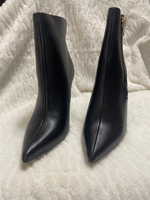 Size 6.5 I.N.C. Sarishaap black boot  - NWT - RETAILS $99.50