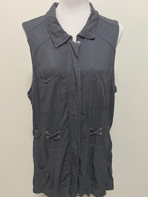 Size X-Large - Maurices vest