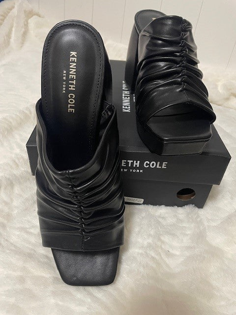 Multiple Sizes - Kenneth Cole Anika - NIB - Retails for $99