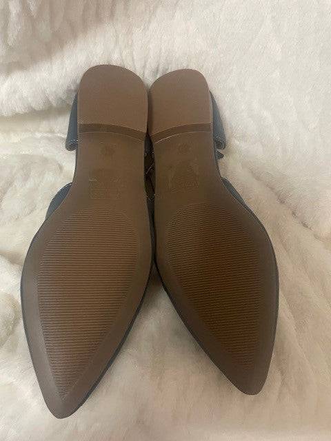 Size 5.5W - Journee Collection WD-Vielo in blue - NWT Retails $79.99