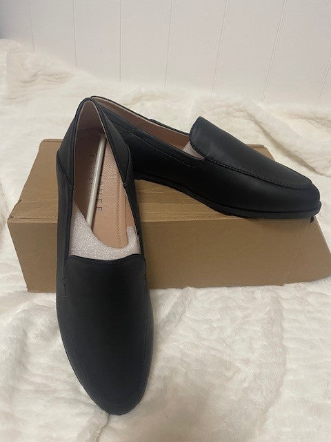 Size 8 - Journee Collection Corinne Black - NIB - Retails for $69.99