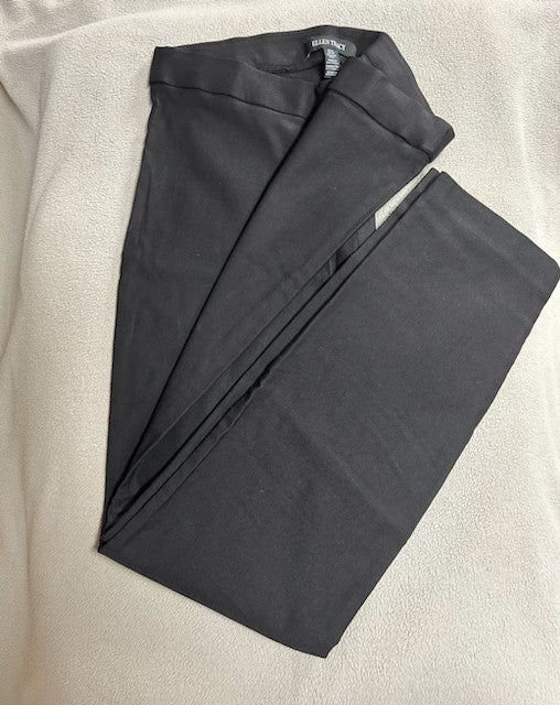 **CLEARANCE** Size Medium - Ellen Tracy black ankle pant